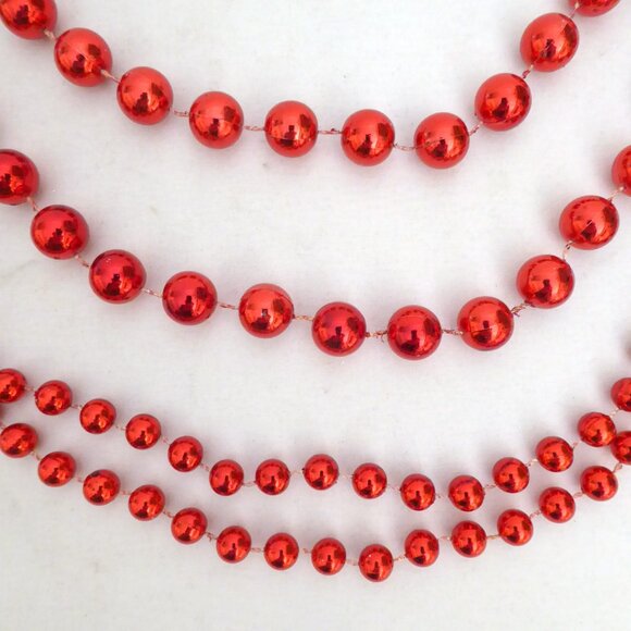 70’ FEET CHRISTMAS SHINY RED BEAD GARLAND STRAND LOT - Picture 3 of 4